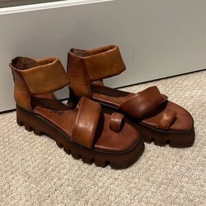 Free People Maddox Lug sole sandals